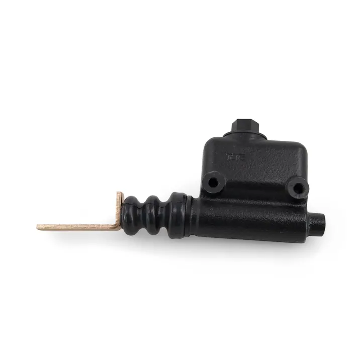 Dexter (formerly Titan) Model 10 or 20 Drum Brake Master Cylinder